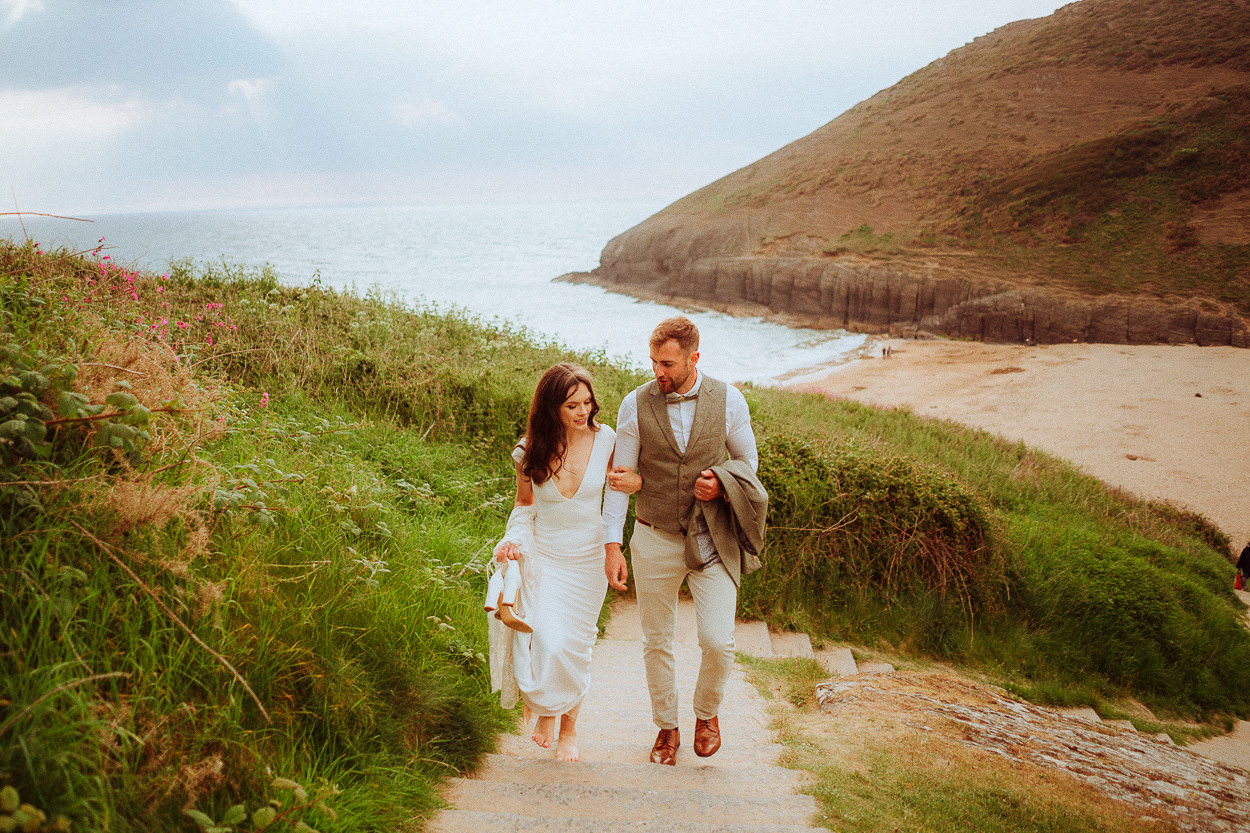 THE SHED AT MWNT WEDDING PHOTOGRAPHY CARDIGAN 030